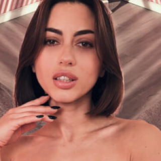 Julia VRQueens Pornstar