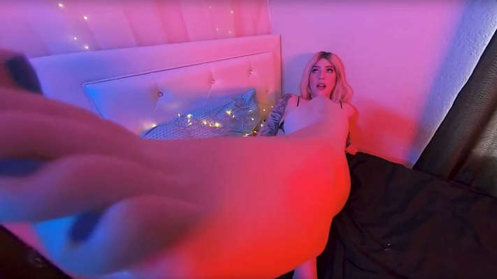 The Red Room - Image 3