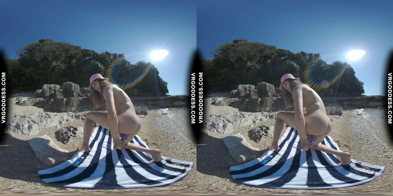 Josie Wild Public Beach Masturbation Thrill - Image 5