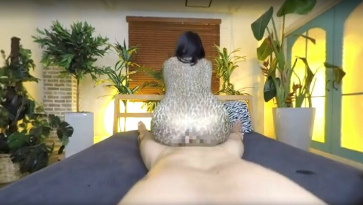 Yuri Nikaido's Intense VR Creampie Adventure - Image 8