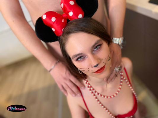 Bella Blue - House Pet to Entertain - Image 1