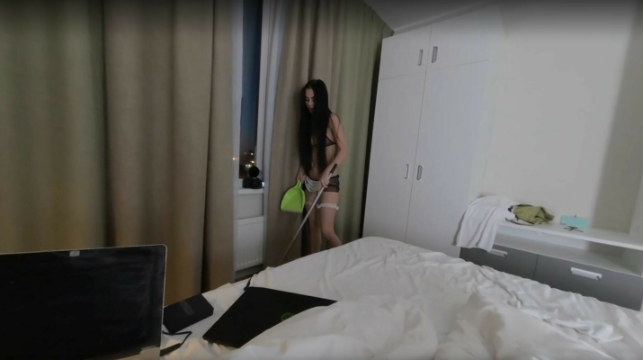 One Evening With Big Tits Katrin - Image 1